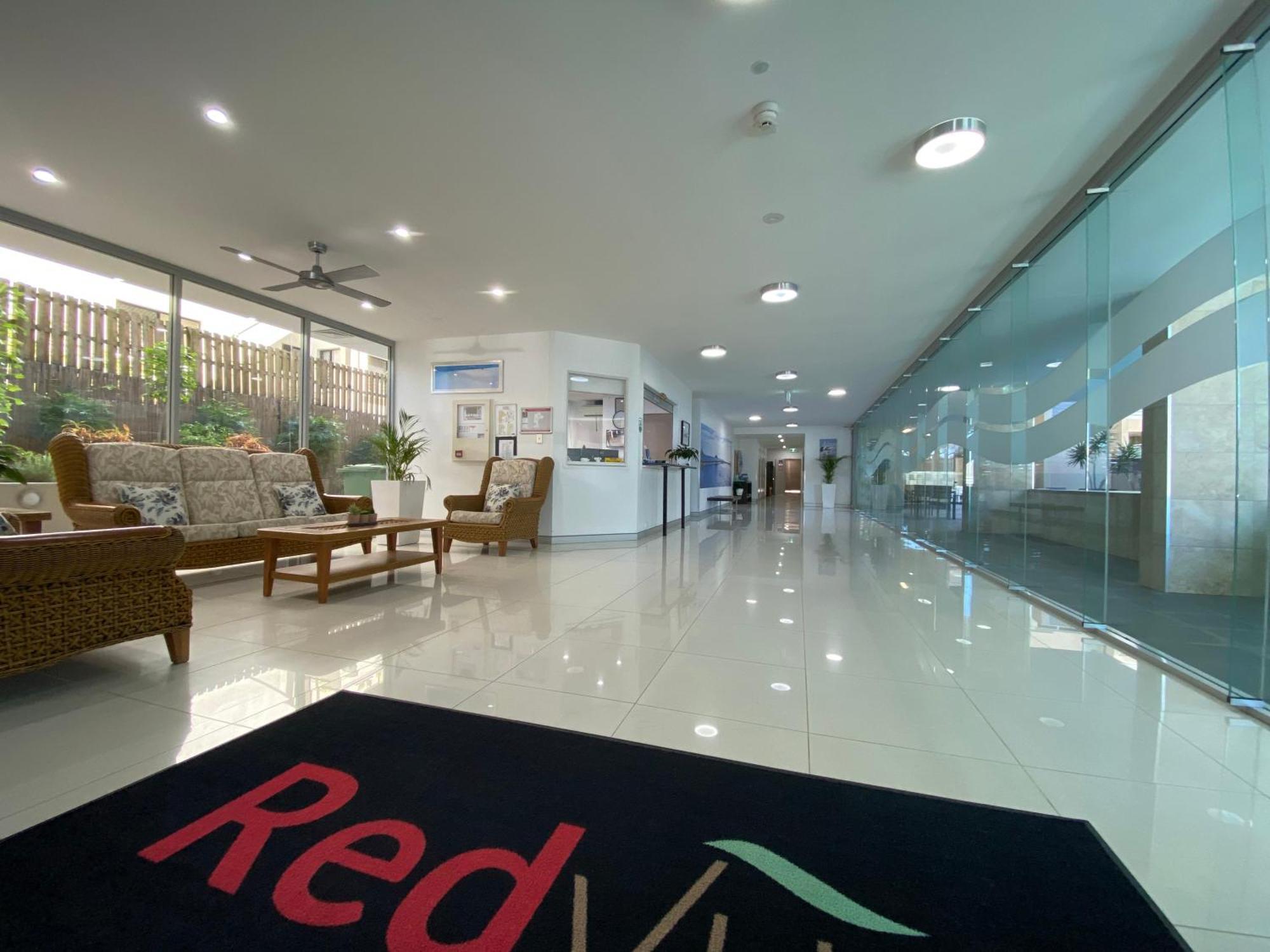 Redvue Holiday Apartments Redcliffe Eksteriør bilde