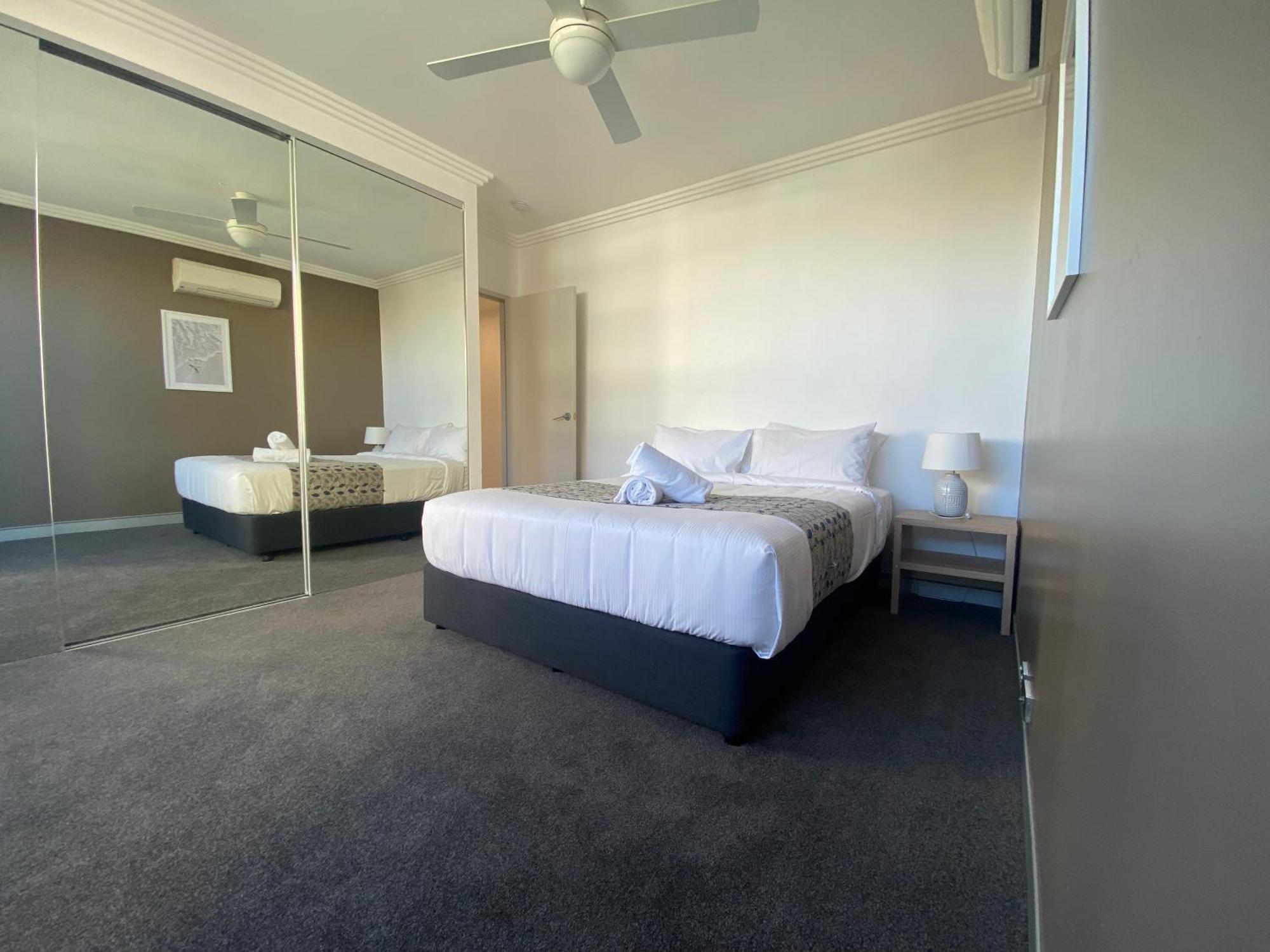 Redvue Holiday Apartments Redcliffe Eksteriør bilde